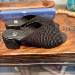 EILEEN FISHER FAVE STRETCH BLACK FABRIC BLOCK HEEL SANDALS SIZE 8 EUC SLIP ON